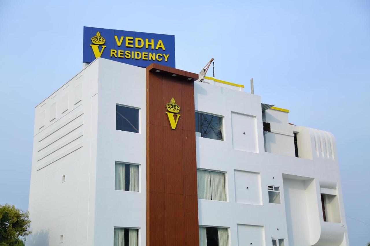 Vedha Residency Hotell Tiruvannāmalai Exteriör bild