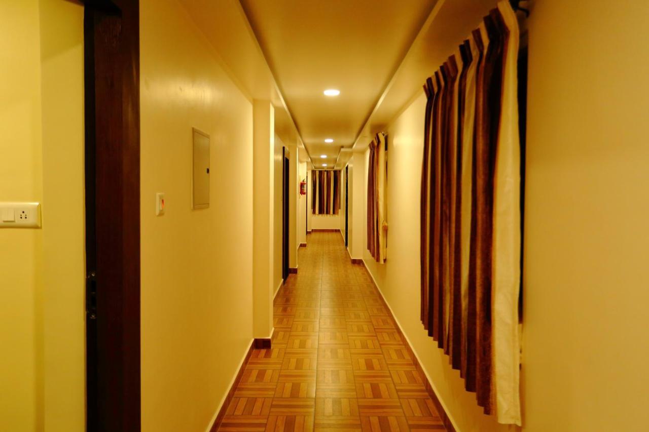 Vedha Residency Hotell Tiruvannāmalai Exteriör bild