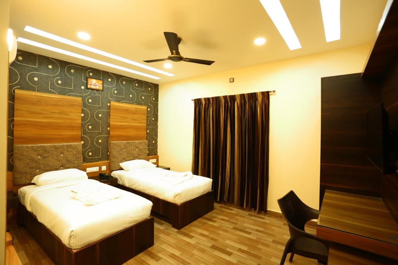 Vedha Residency Hotell Tiruvannāmalai Exteriör bild
